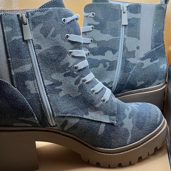 Torrid Canvas Camo Lug Hiker Boots - Picture 2 of 8